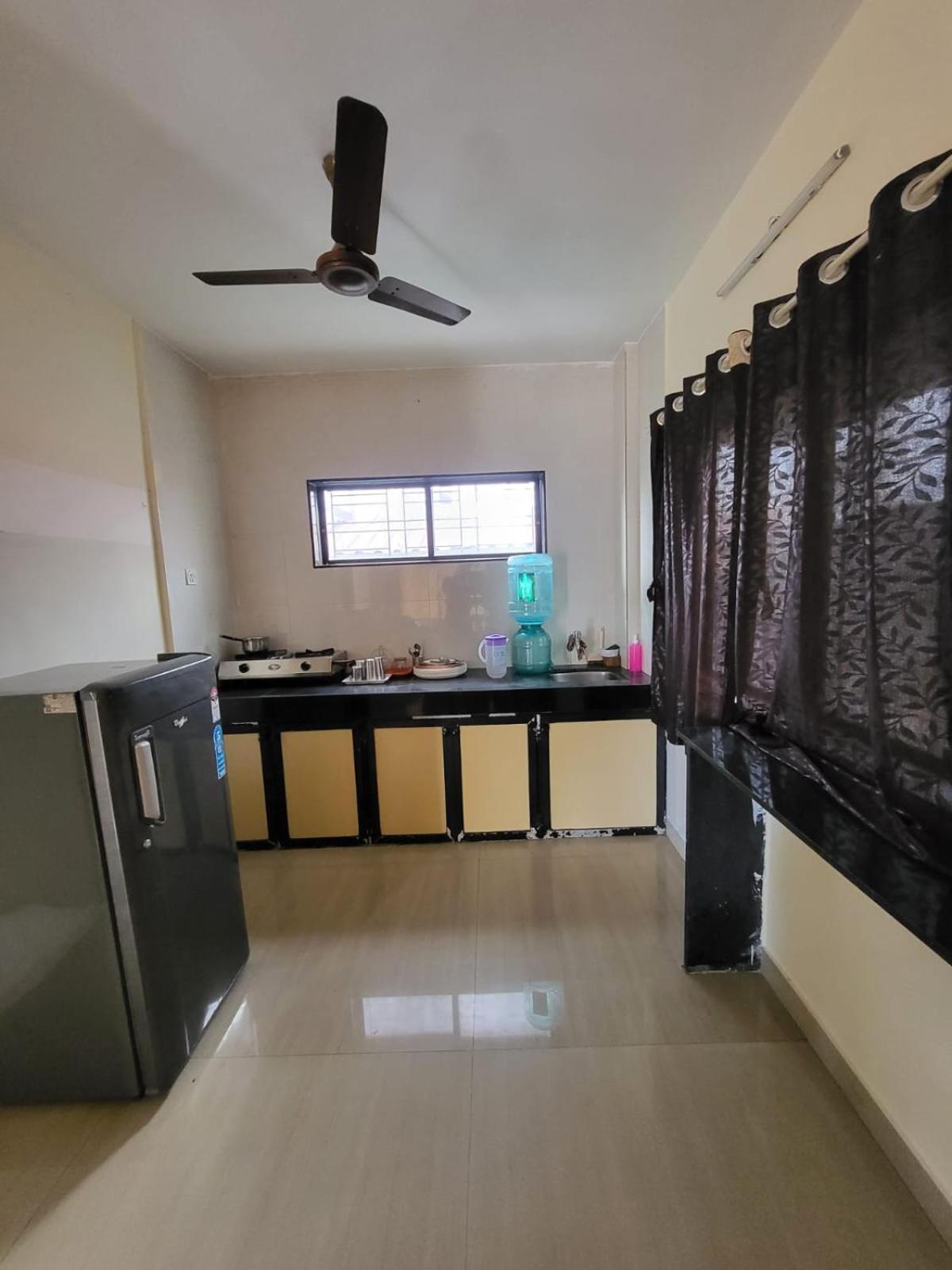 The Perfect Stays Para Disco Big Pool Cricket Turf Villa Lonavala Exterior foto