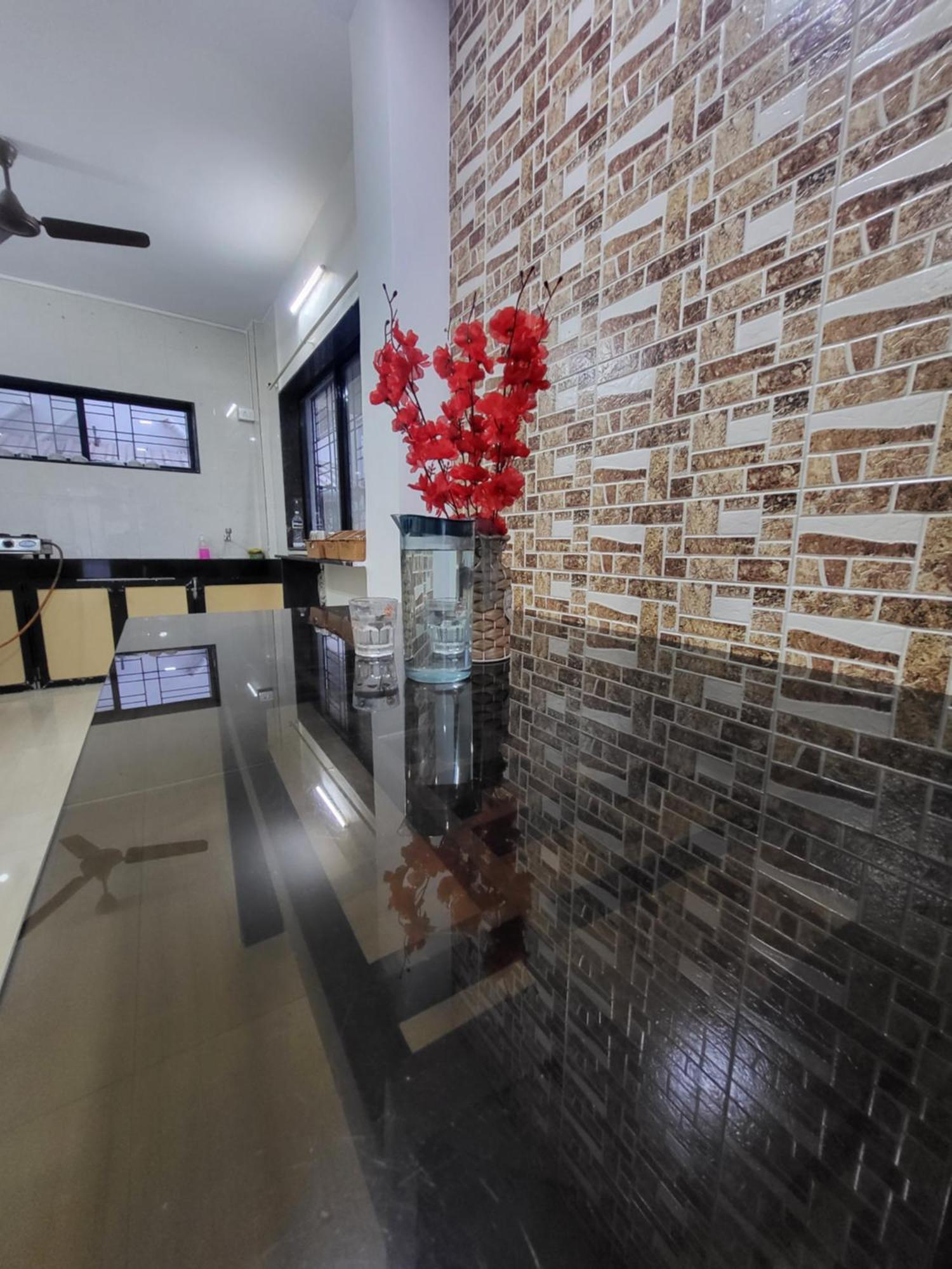 The Perfect Stays Para Disco Big Pool Cricket Turf Villa Lonavala Exterior foto