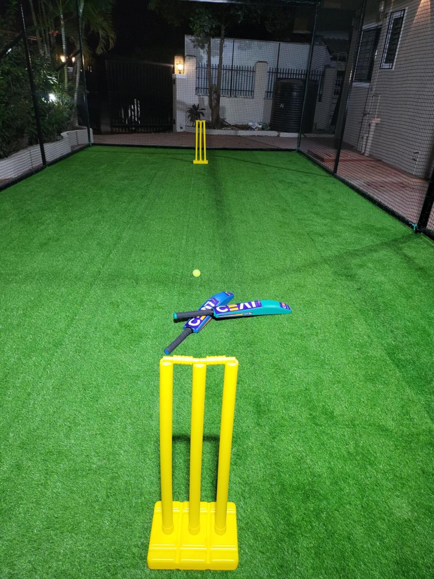 The Perfect Stays Para Disco Big Pool Cricket Turf Villa Lonavala Exterior foto