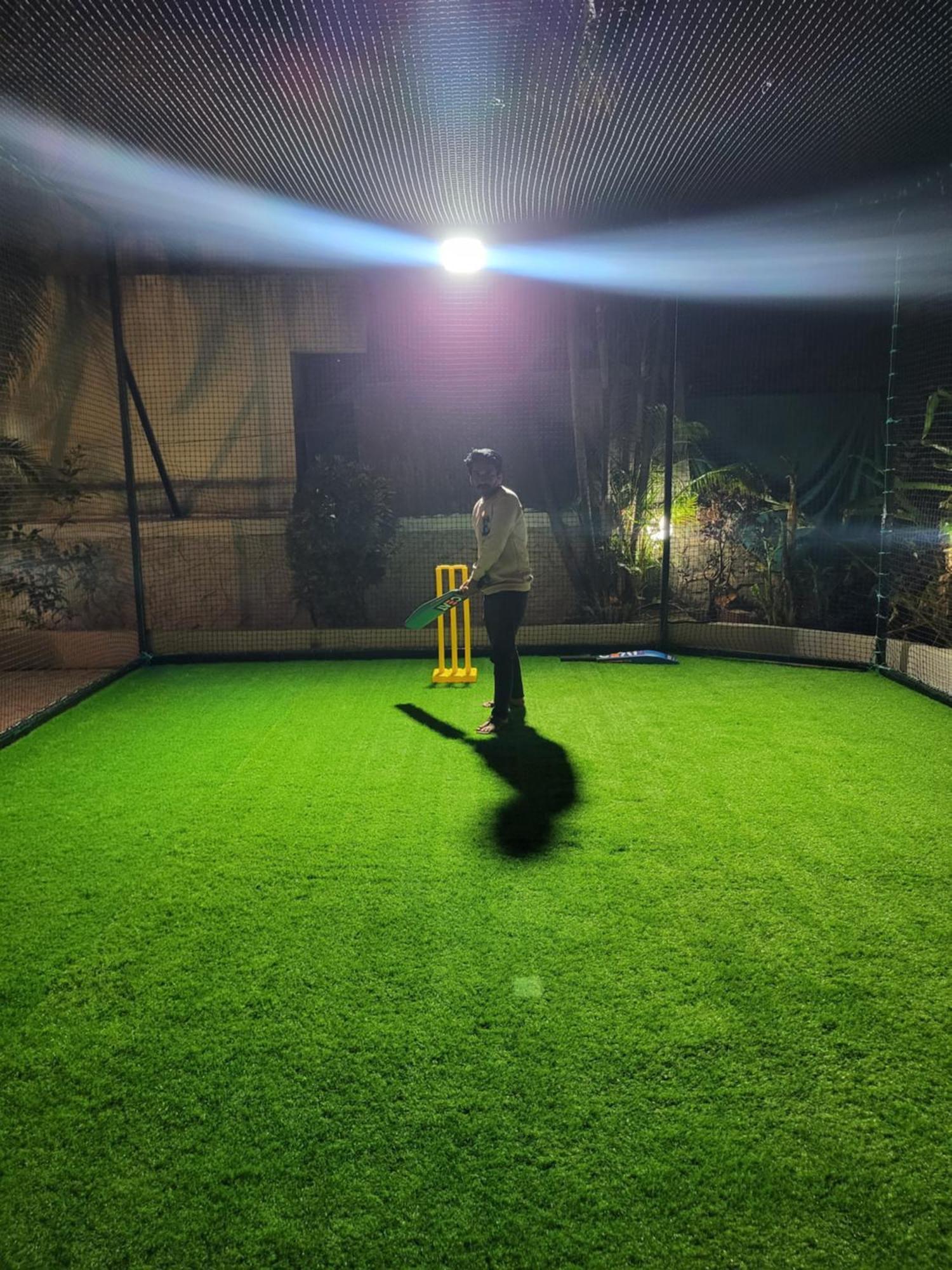 The Perfect Stays Para Disco Big Pool Cricket Turf Villa Lonavala Exterior foto
