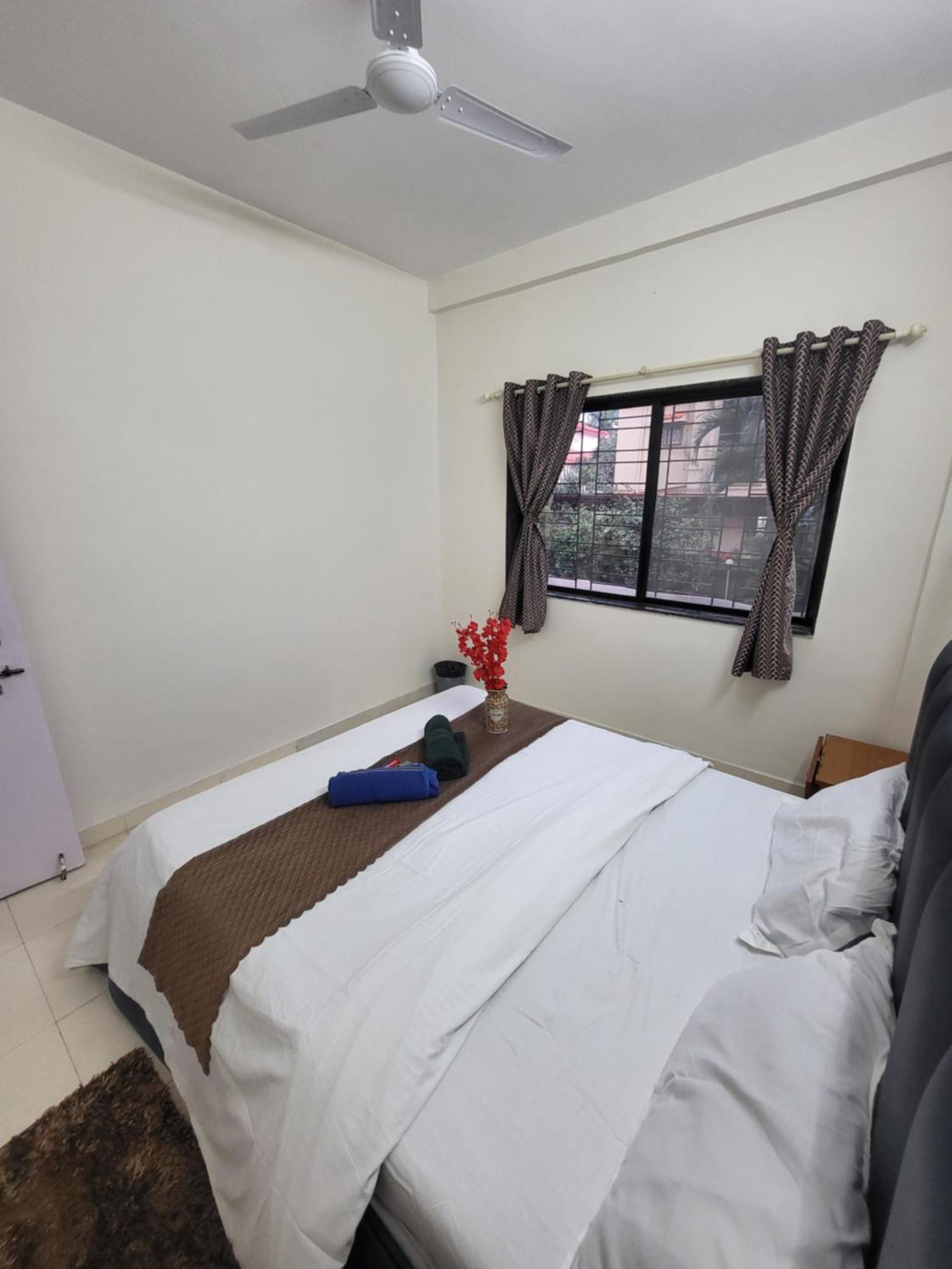 The Perfect Stays Para Disco Big Pool Cricket Turf Villa Lonavala Exterior foto